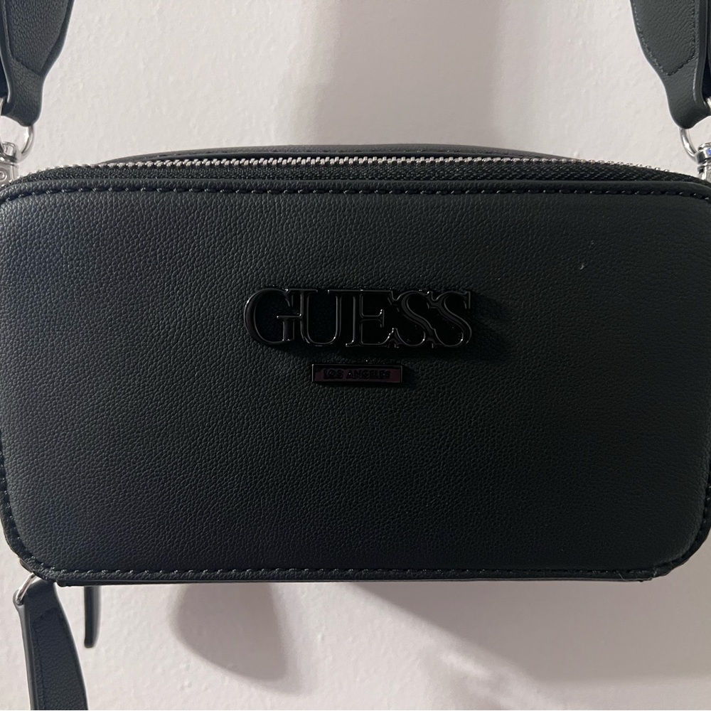 GUESS Sleek Black Shoulder Bag